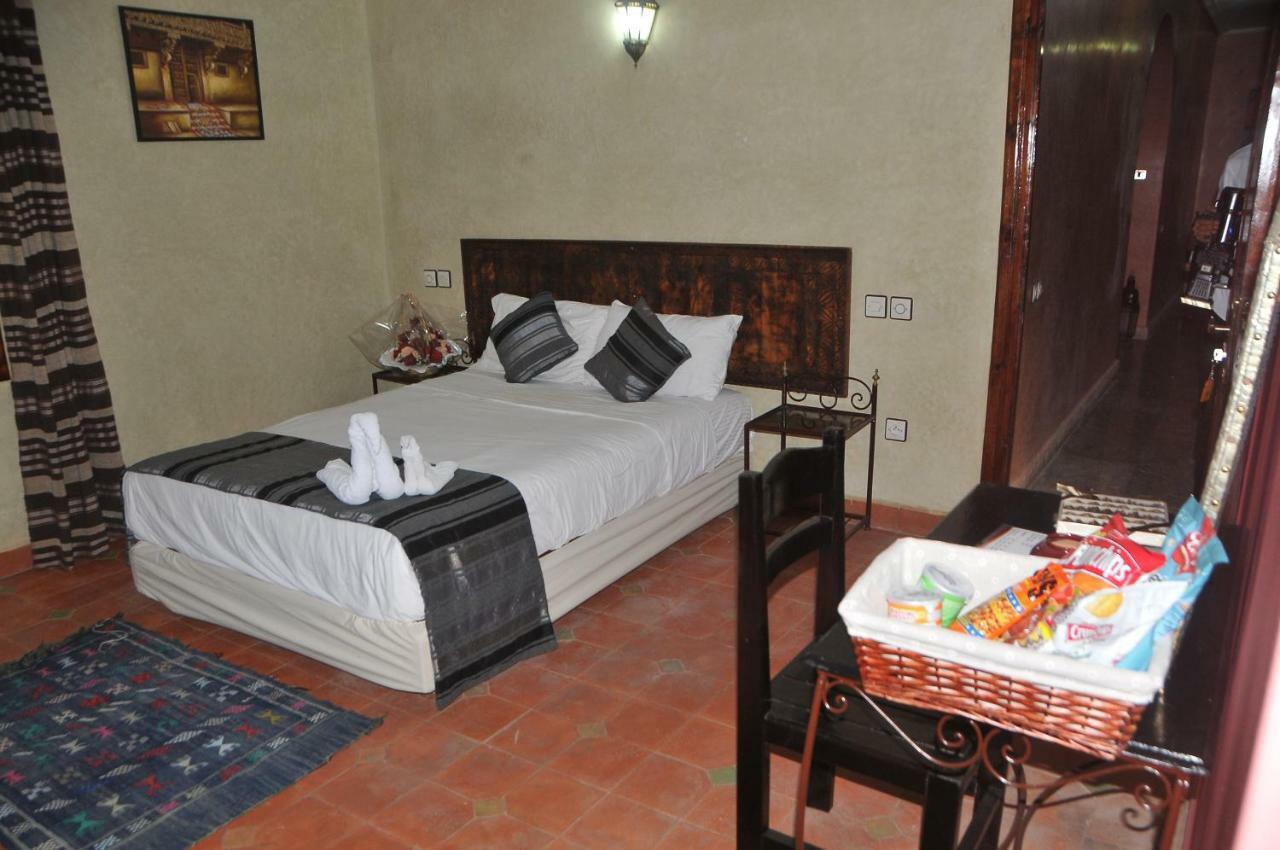 Riad Mhidou Ouled Jelal Exterior photo