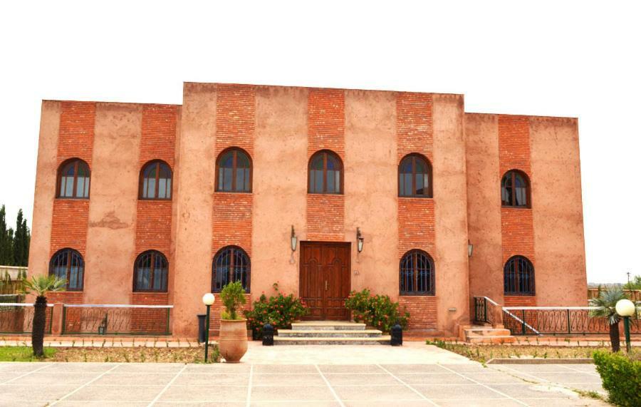 Riad Mhidou Ouled Jelal Exterior photo