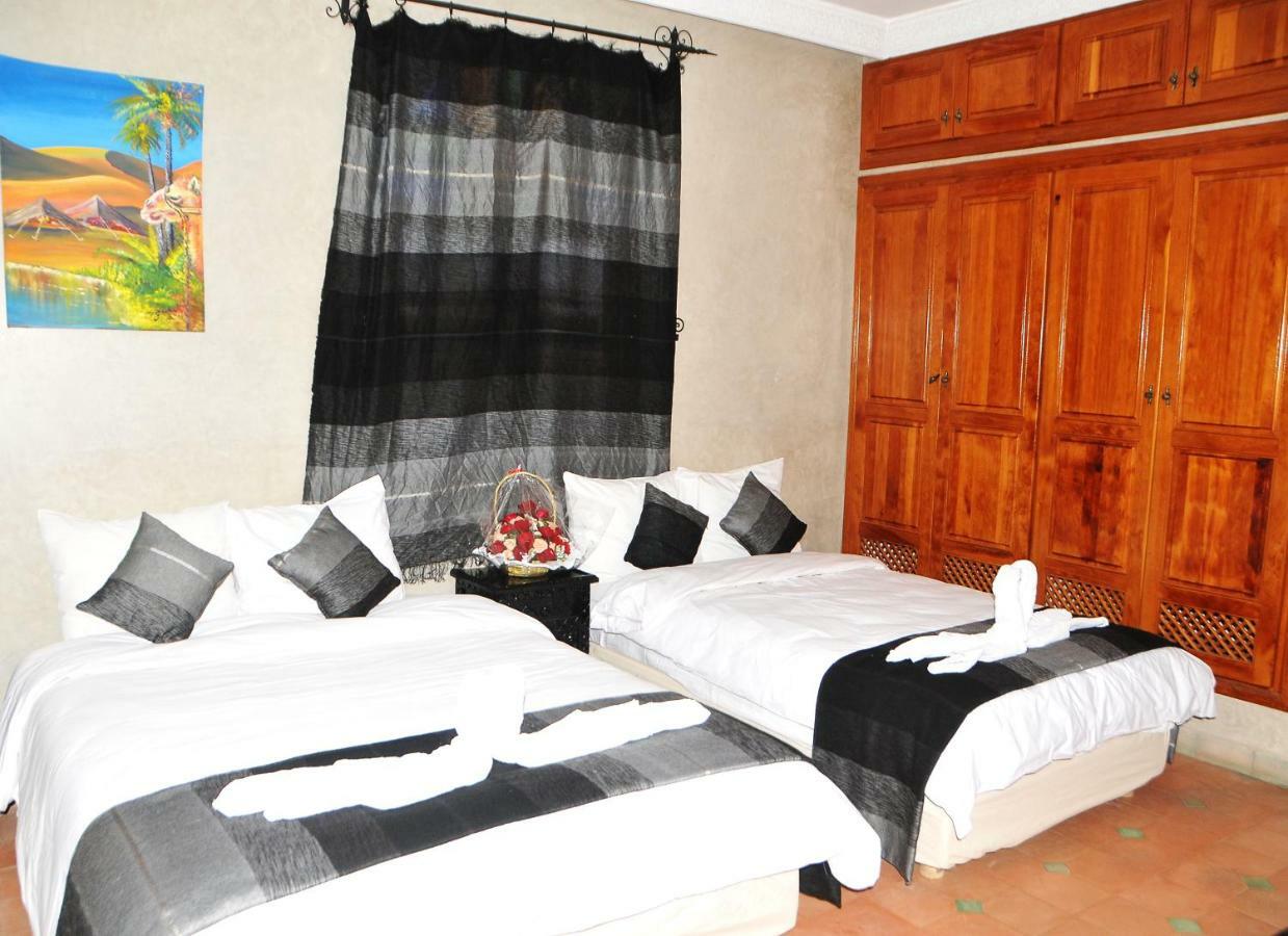 Riad Mhidou Ouled Jelal Exterior photo