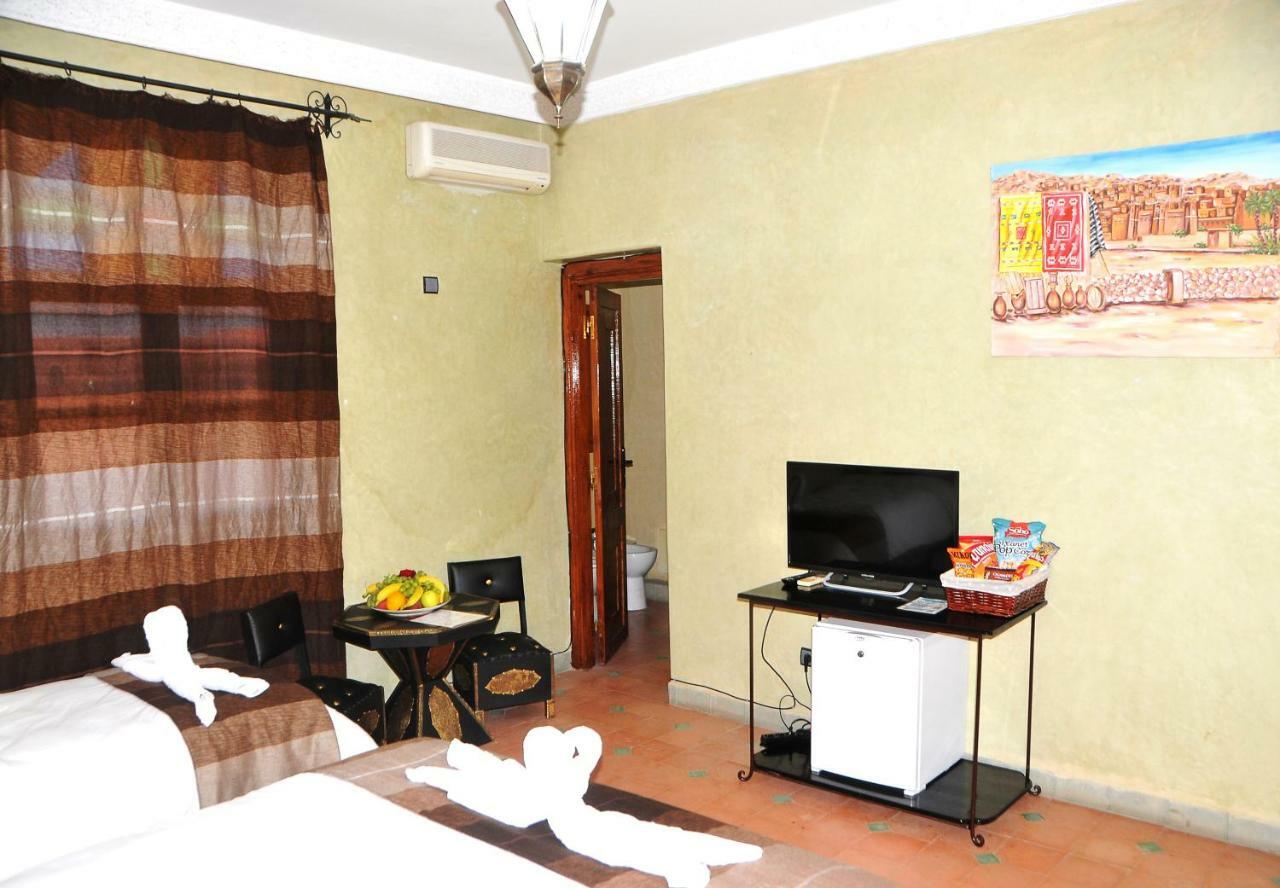 Riad Mhidou Ouled Jelal Exterior photo
